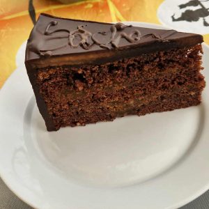 Sacher tortaszelet